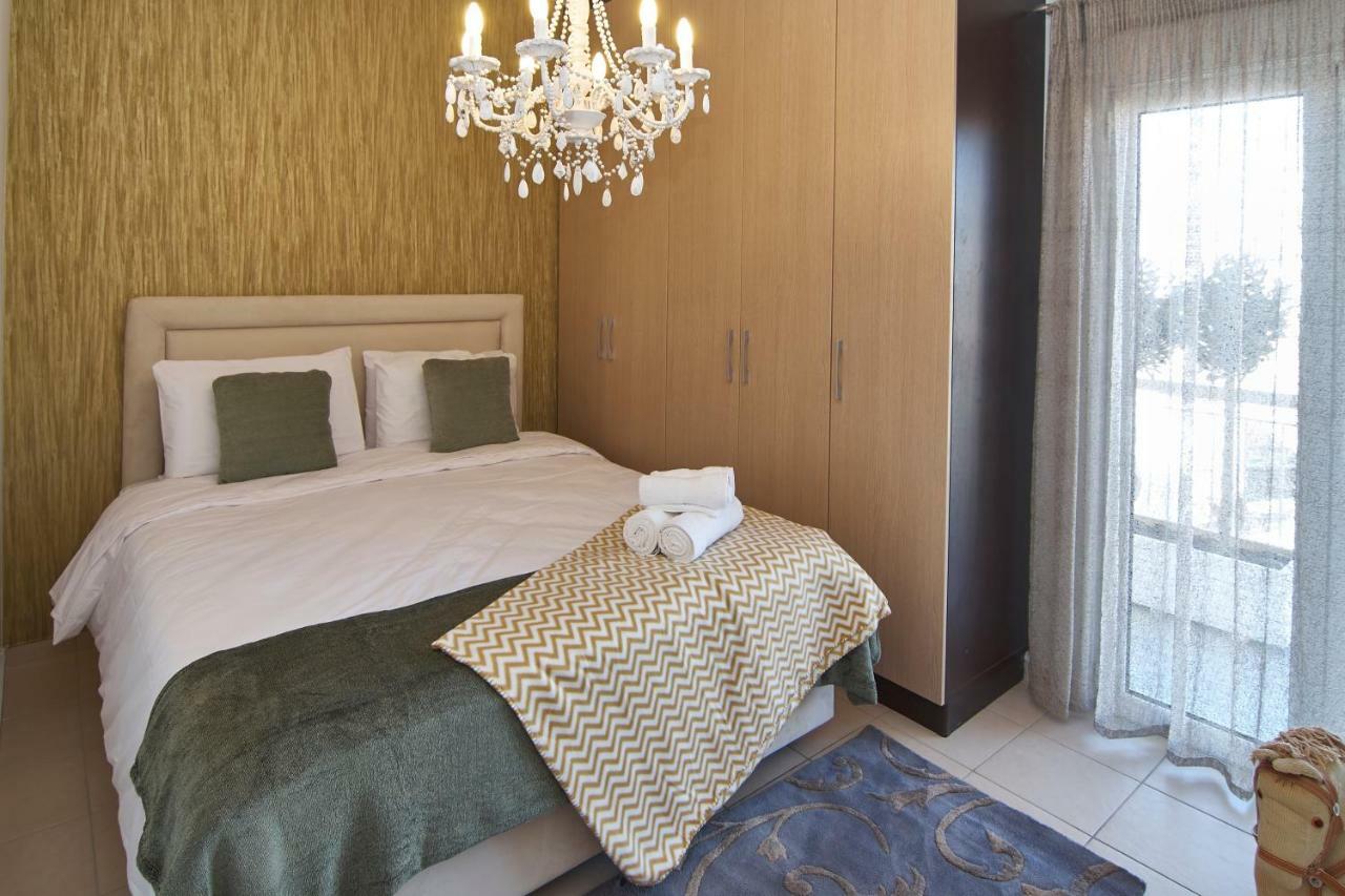 Just Athens Apt 130Sqm One Step From Metro Zewnętrze zdjęcie